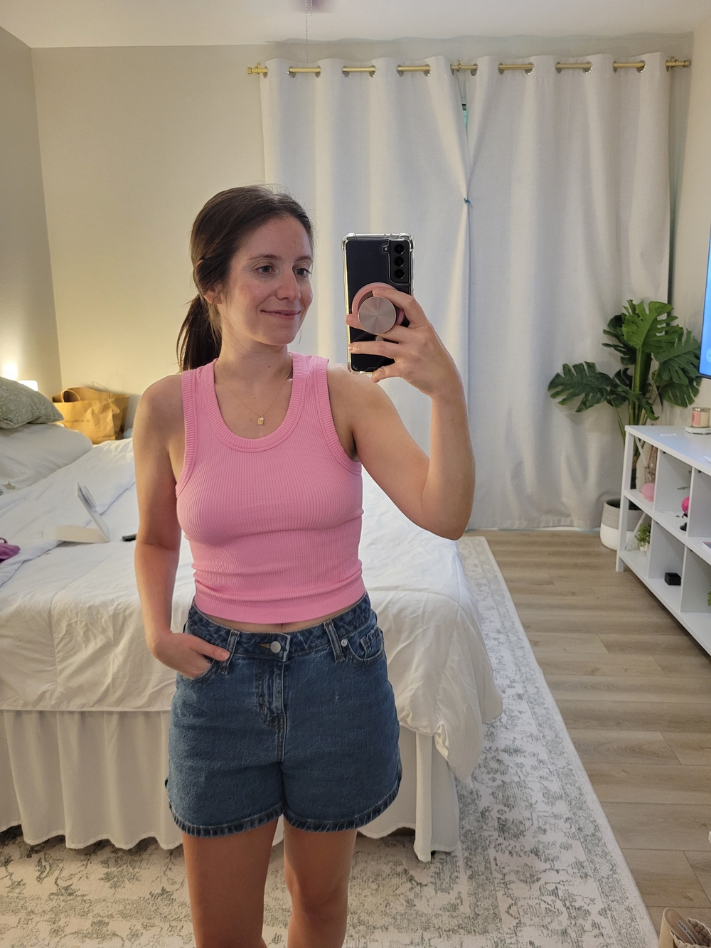 Old Navy Sleeveless Ribbed Pink Tank Top - Women